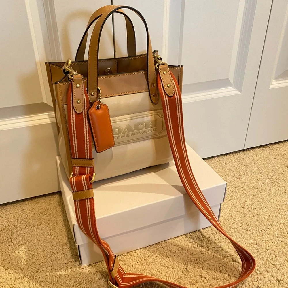 Bag - Picture 3 of 8